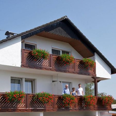 Gaestehaus Brunner Egglfing Екстериор снимка